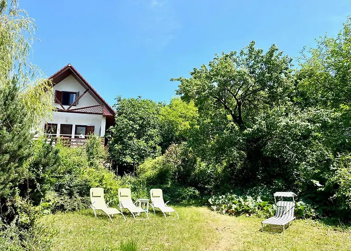 Vadrozsa Apartment Badacsonytomaj